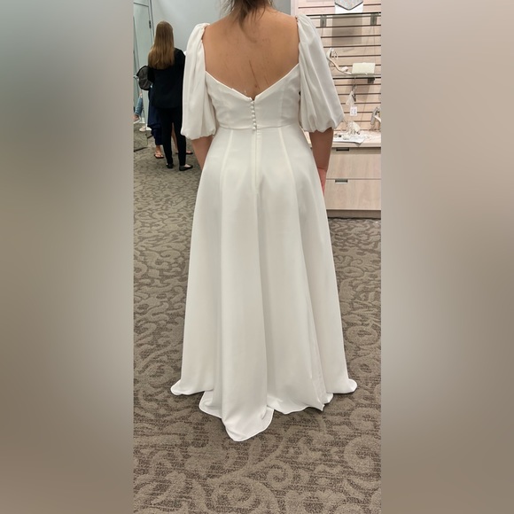 Brand new wedding dress with tags - Picture 2 of 7